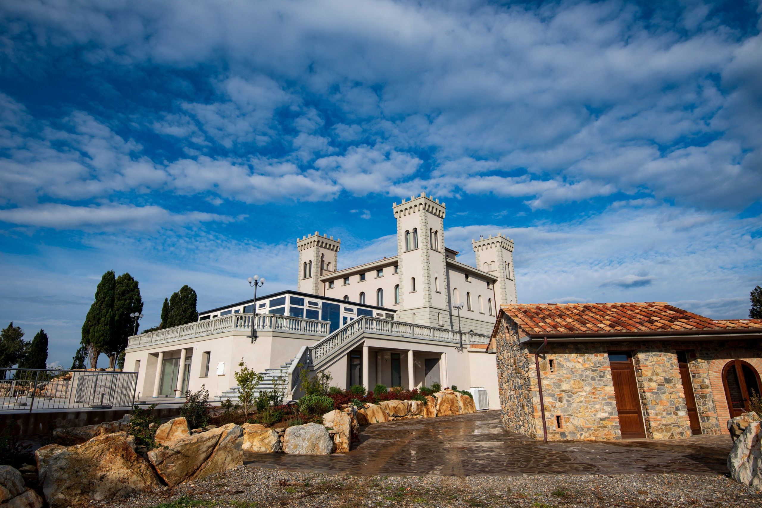 getting married in Tuscany - Castello Bonaria